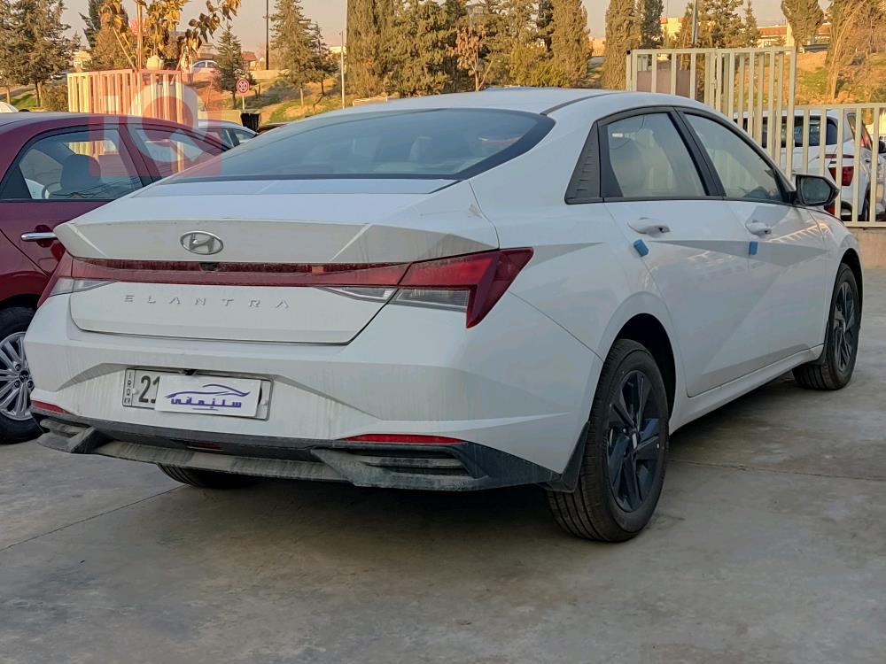 هیوندای ئەلەنترا